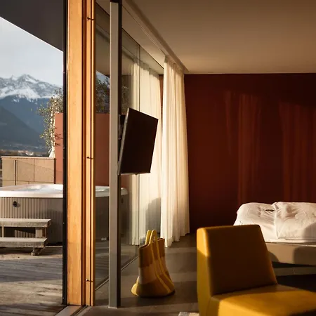 Hotel Muchele Postal / Burgstall