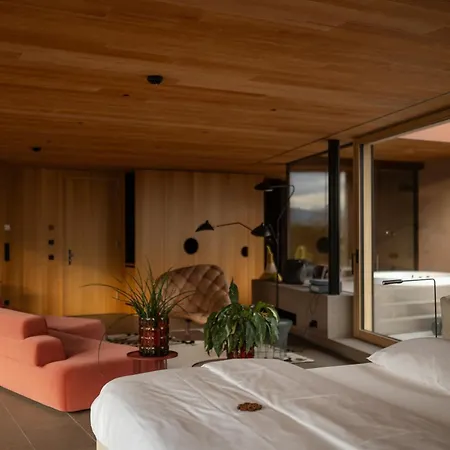 Muchele Hotel 5*