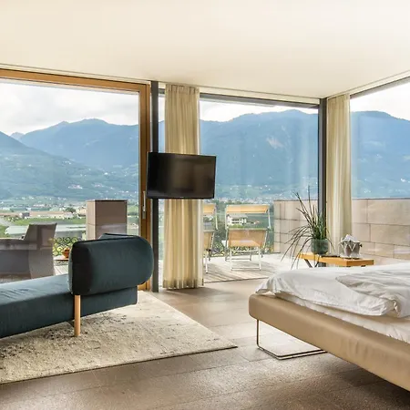 Hotel Muchele Postal / Burgstall